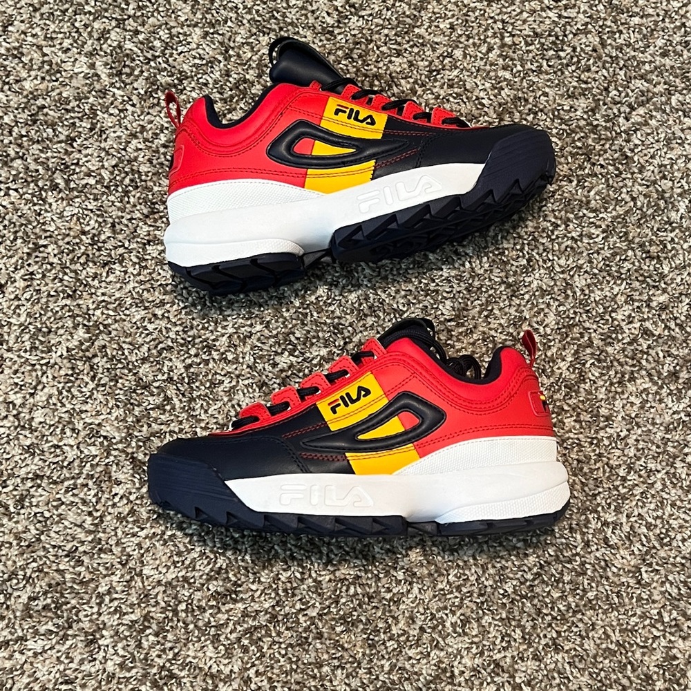 Fila Disruptor Ii Premium/NWOT/Size 6Y=7.5W